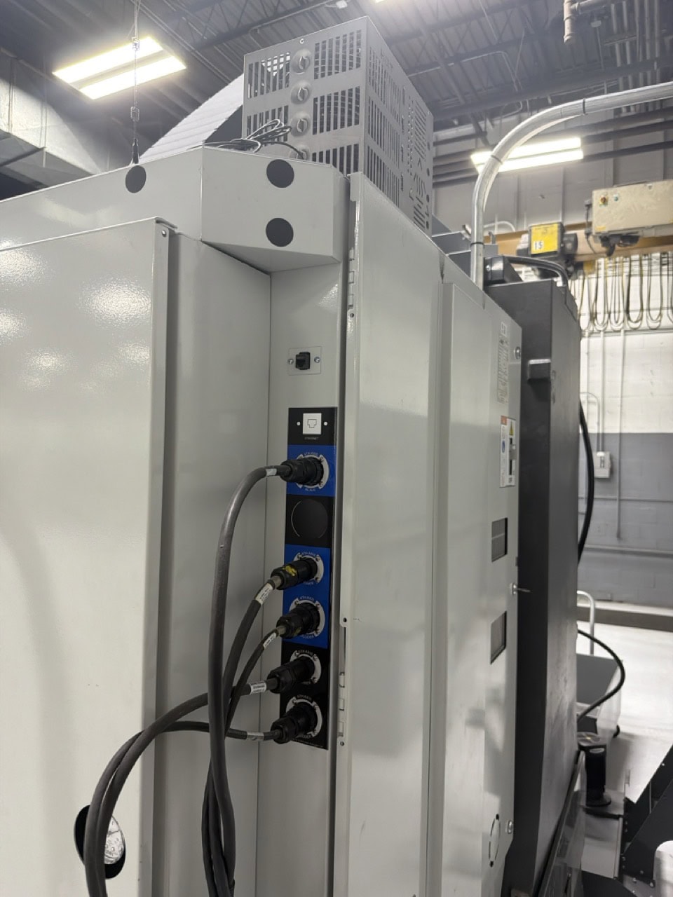 Haas #VF-3, CNC vertical machining center, 40" X, 20" Y, 25" Z, 48" x 18" table, 30 HP, 15,000 RPM, CAT 40 - Image 7