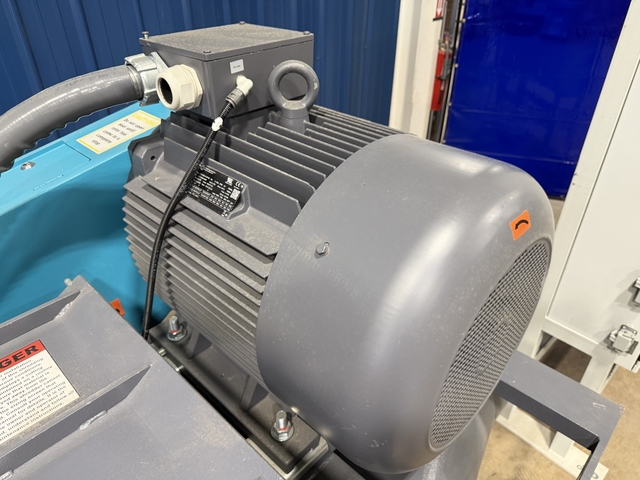 Vecoplan #VTH-85/12/2, horizontal wood grinder, 5" x 34" infeed opening, 5600 PPH, 390 RPM, 100 HP, (44) - Image 10