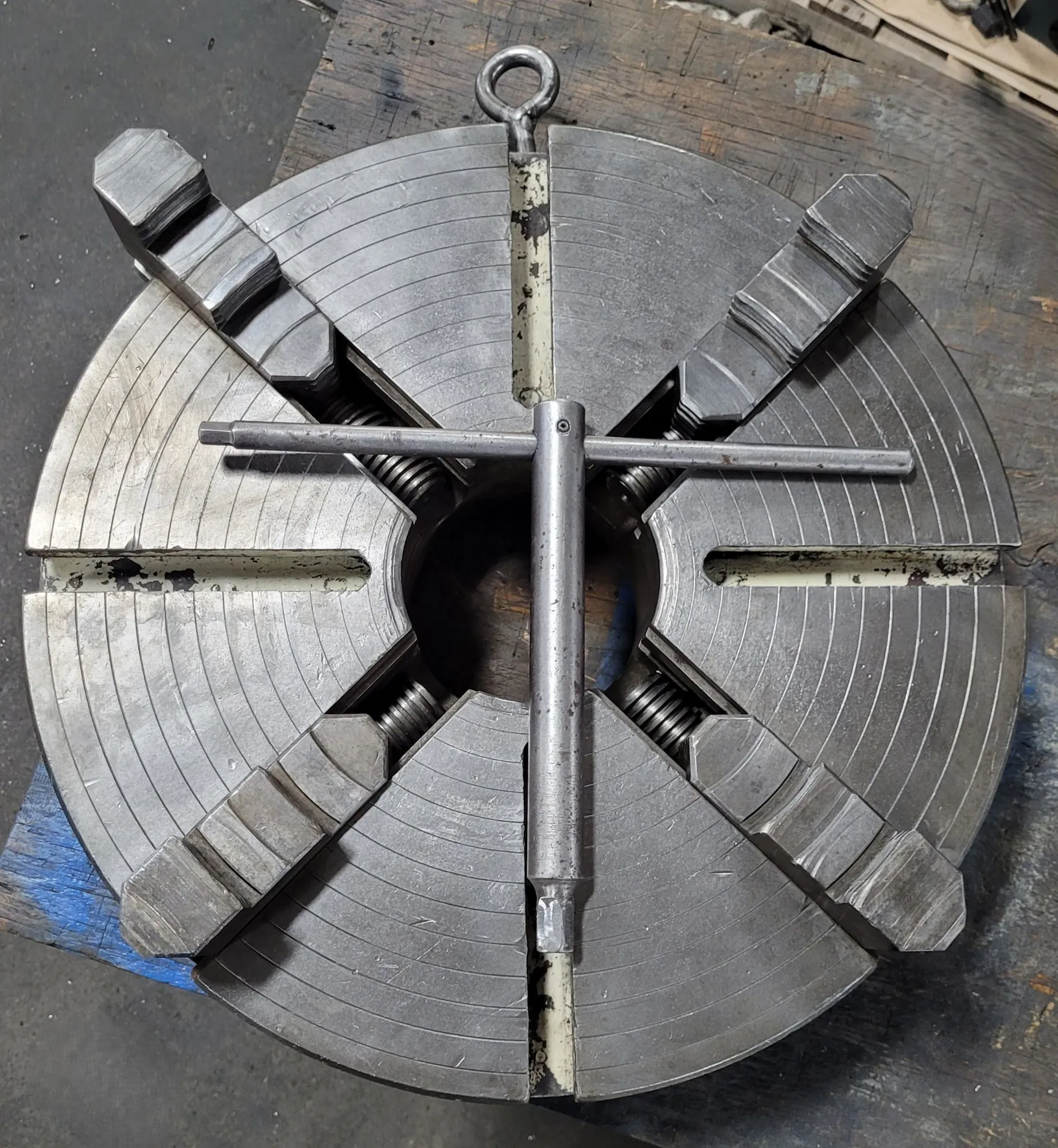 17-1/2" Bison, 4-jaw lathe chuck, D1-8 camlock mount - Image 2
