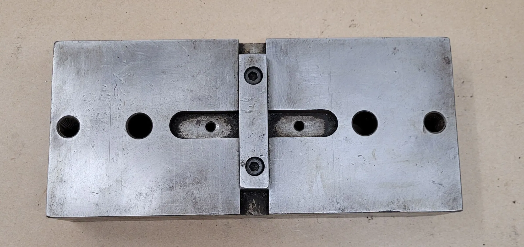 Anchor, vise, 9" L x 4" width x 2" H - Image 5