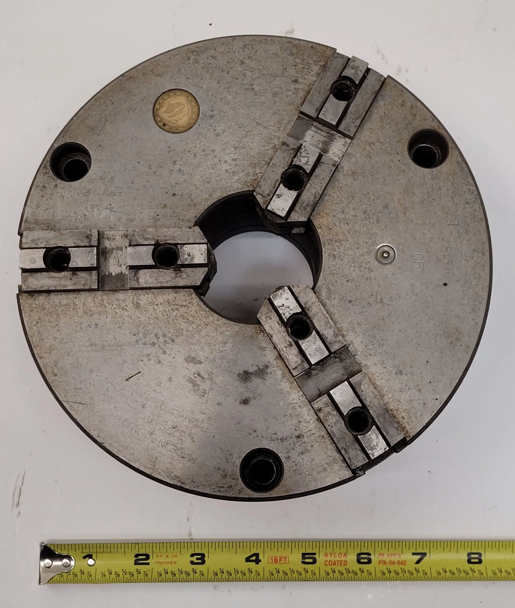 8" Bison, 3-jaw universal scroll lathe chuck, 2,500 max RPM - Image 1