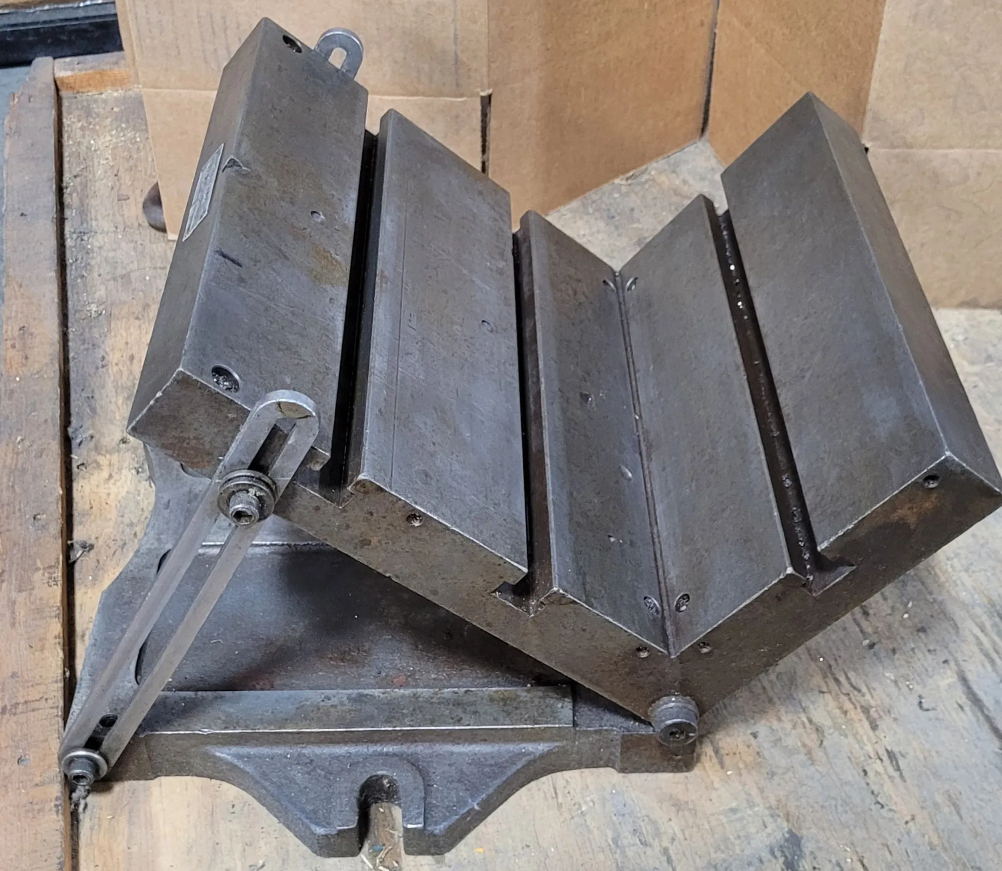 Bridgeport, Tri-Sine tilting angle plate - Image 2