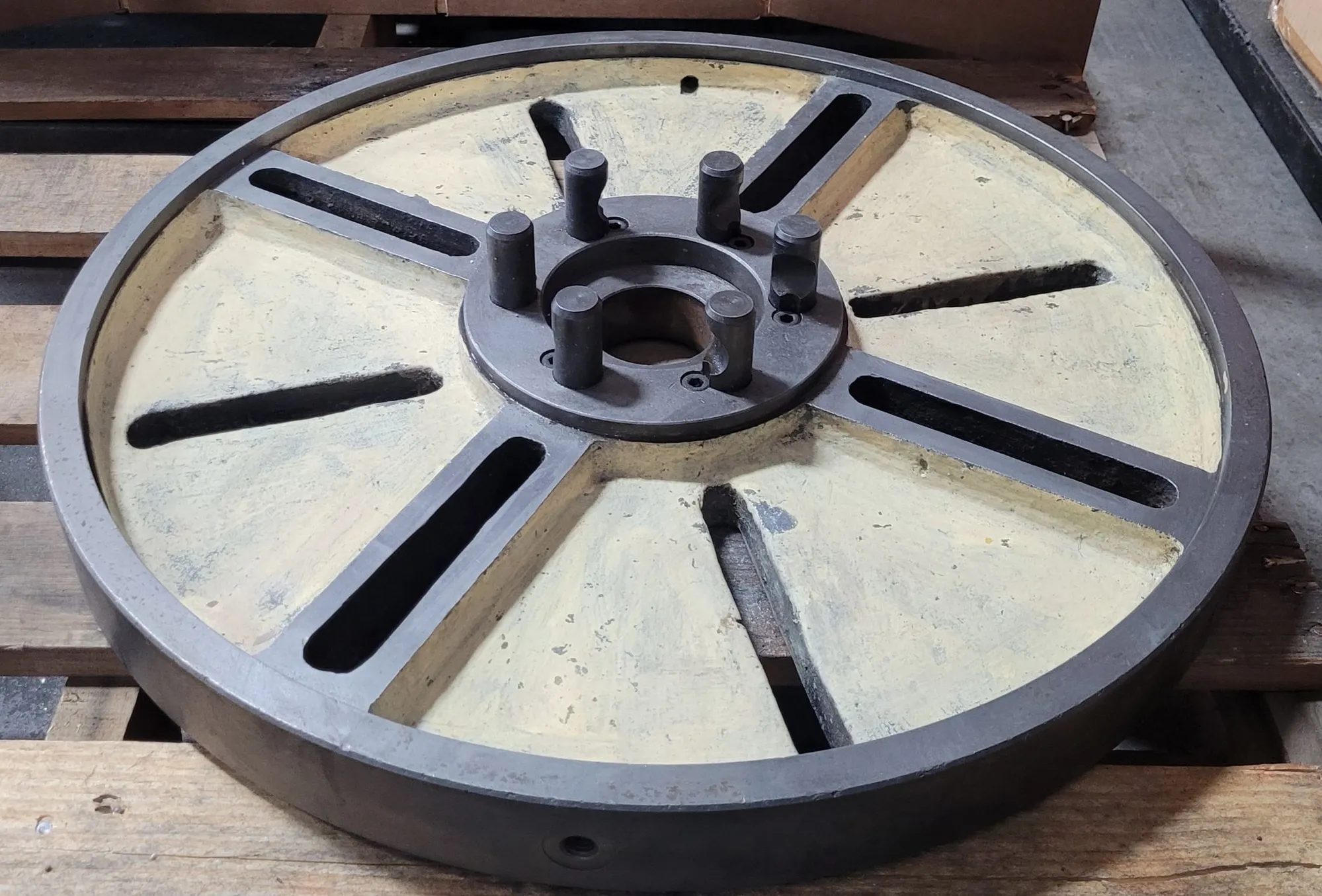 22" lathe face plate, D1-6 mount, 2-1/2" thru hole, 6 pins - Image 10