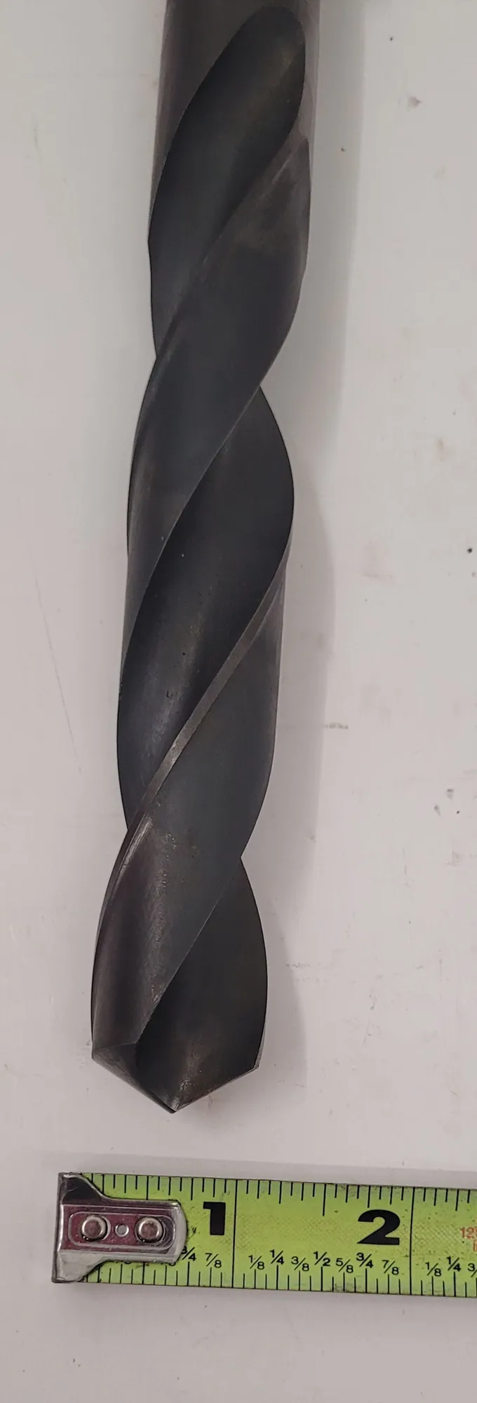 Drill America, taper shank twist drill, 1" HSS, 3MT, w/4MT sleeve, 2 flutes, right hand - Image 2