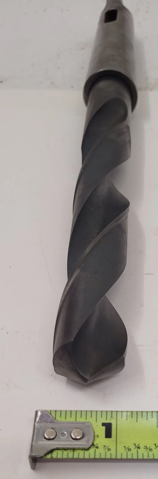 Drill America, taper shank twist drill, 1" HSS, 3MT, w/4MT sleeve, 2 flutes, right hand - Image 5