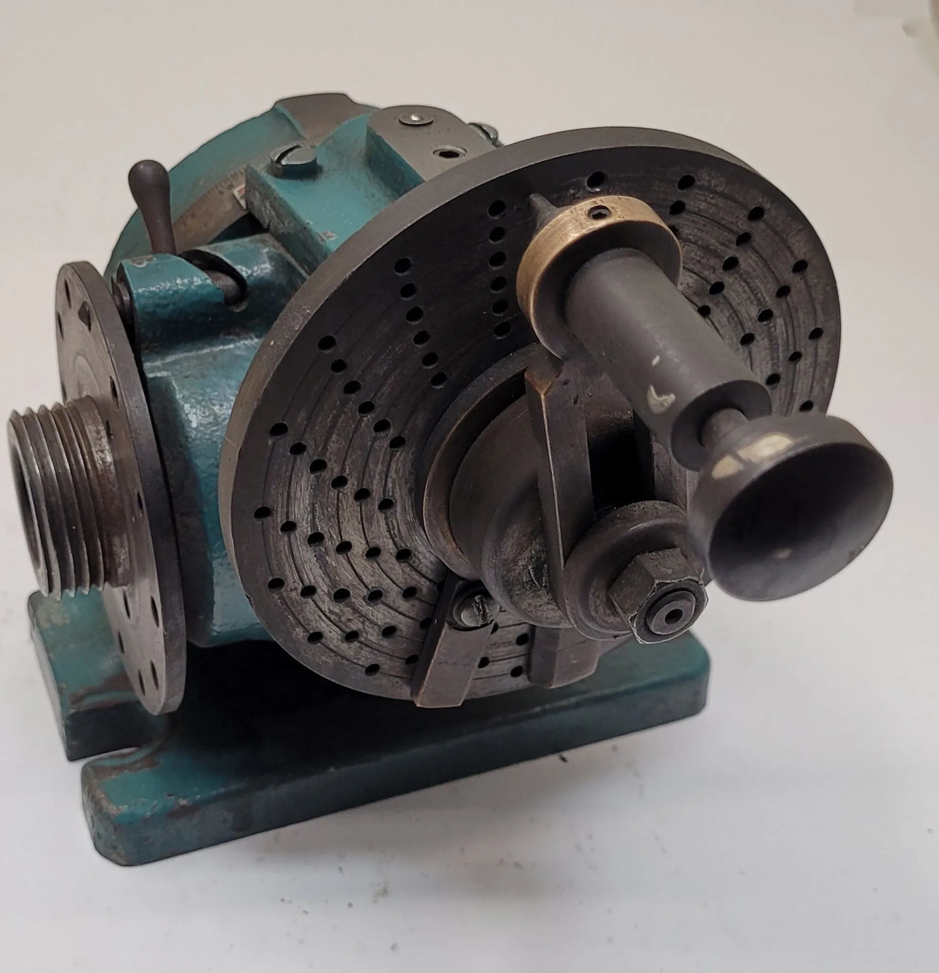 Ellis, dividing indexing head, 4" chuck capacity - Image 4
