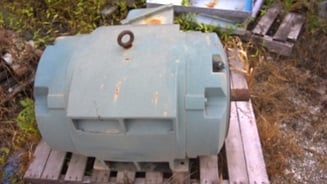 100 HP 1185 RPM Reliance, Frame 445TSC, Drip-Proof Ball Bearing, DDP, double shaft, 230/460 Volts - Image 1