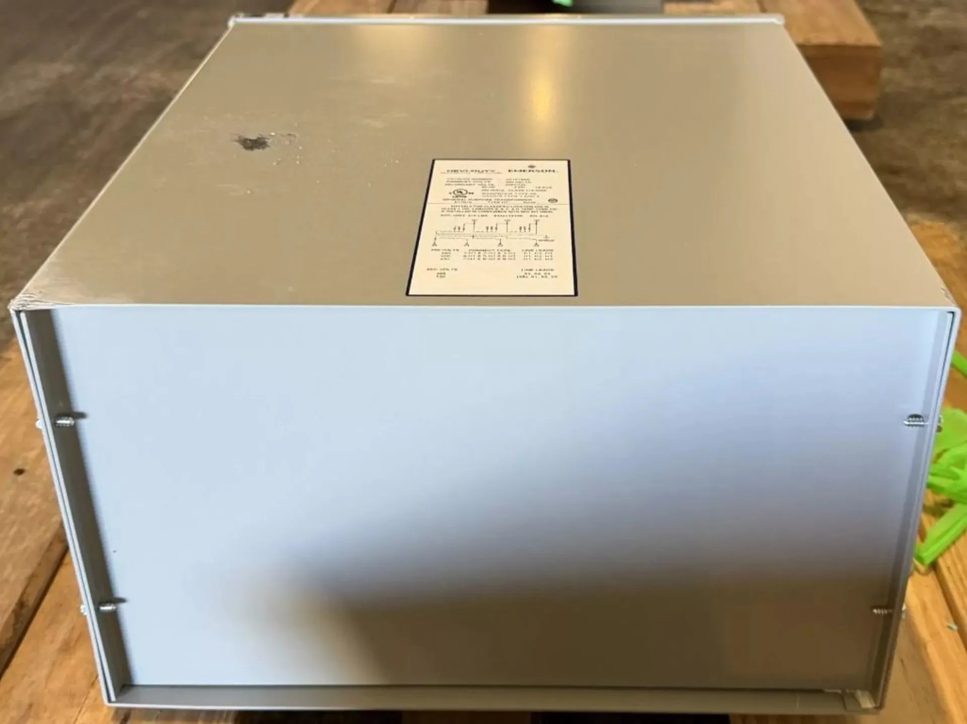 15 KVA 480 Primary, 208Y/120 Secondary, Emerson #HT1F15AS, dry type transformer, 3 Phase, NEMA 3R - Image 8