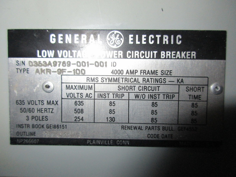 4000 Amps, General Electric, akr- 9f-100, electrically operated, drawout - Image 2
