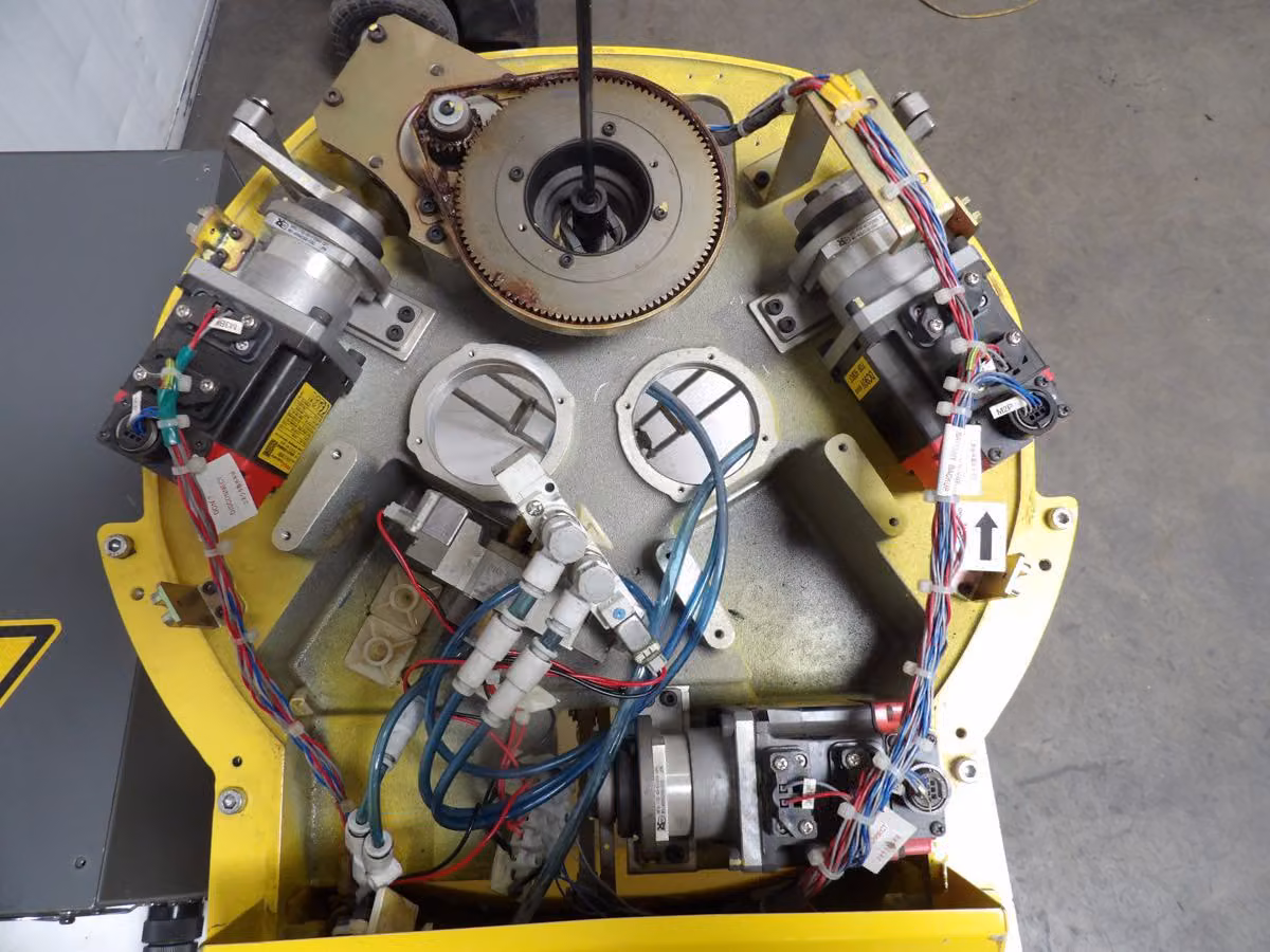 Fanuc M-1iA/0.5S, 4-Axis delta robot, .5 kg payload, 280 mm reach, .02 mm repeatability, R-30iA Mate - Image 7