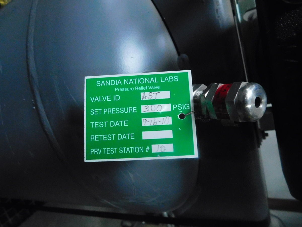 290 psi, Maxpro Technologies #GPLV-2, air driven air amplifier, 2:1 ratio, 30 gallon tank - Image 5