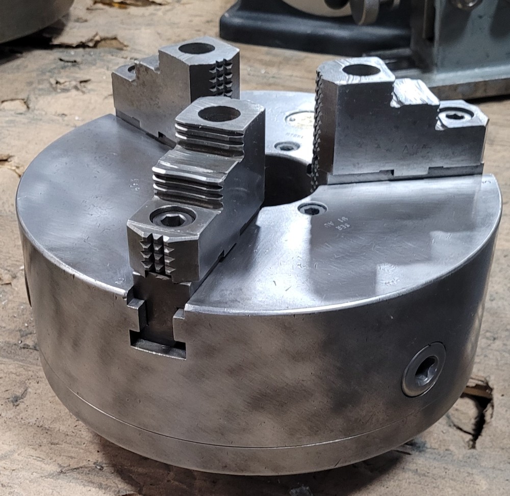 10" Bergmans #453, 3-jaw lathe chuck, D1-6 mount, 2-1/2" thru hole, w/ chuck key - Image 1