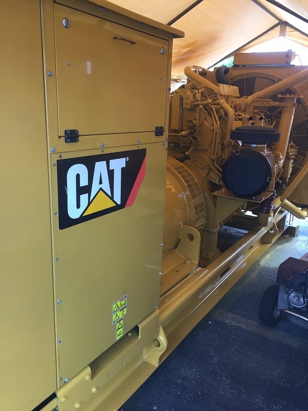 800 KW Caterpillar #C27, open industrial generator set, 1000 KVA standby, 480V., 1800 RPM, 2009 - Image 1