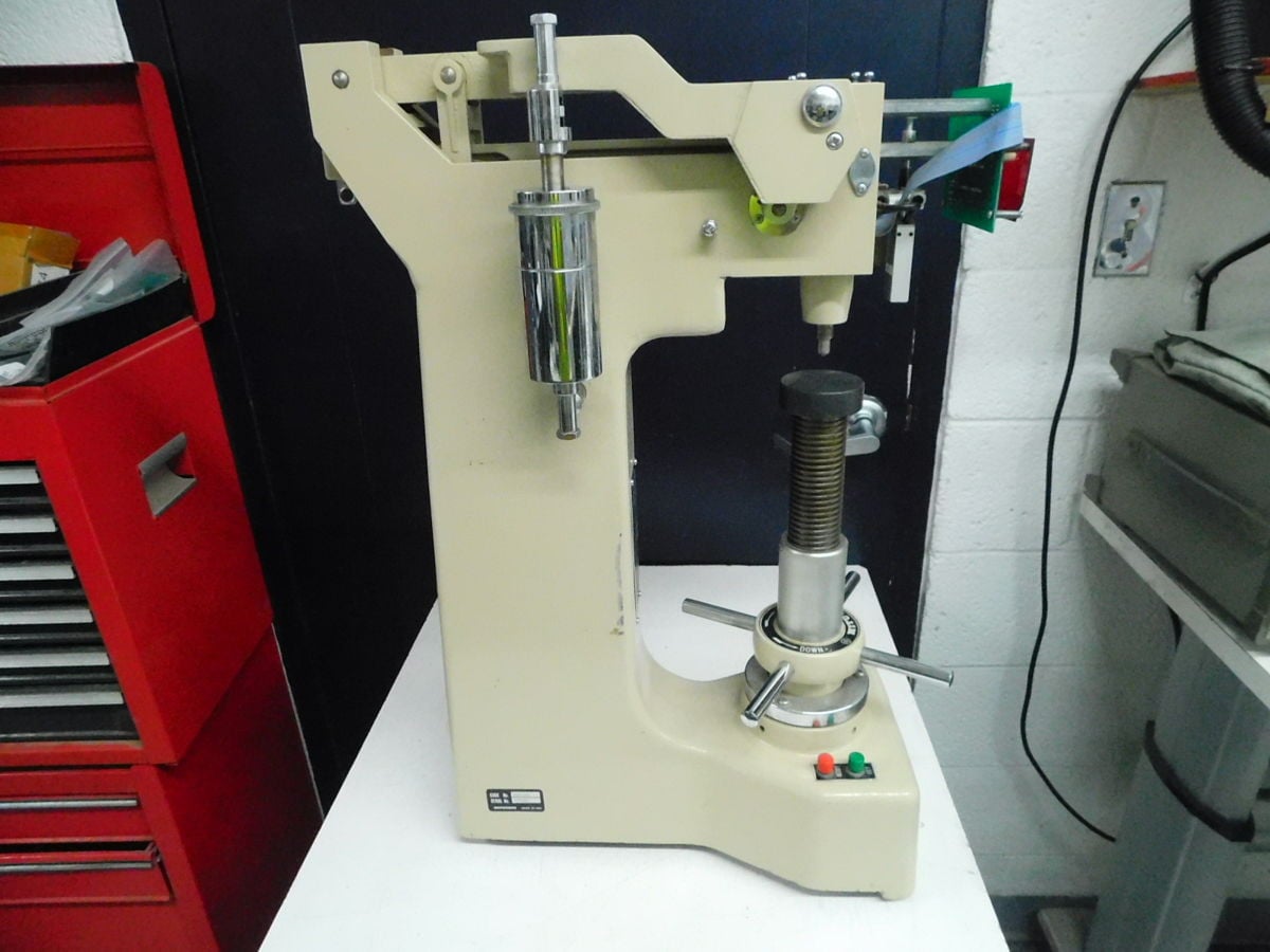 Mitutoyo #940-142, Hardness Tester - Image 1