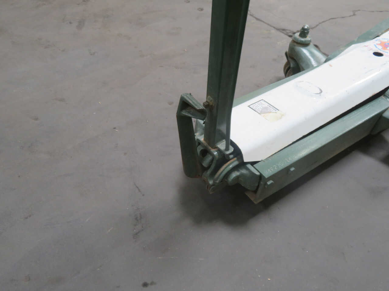 20 Ton, GMS Industrial Supply #AP101987, Hydraulic Floor Jack - Image 5