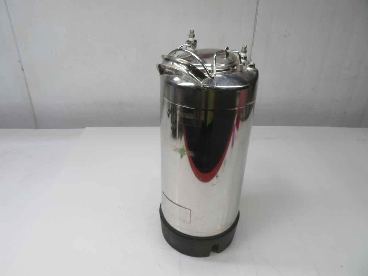 2 Gallon Alloy Products #82, Stainless Steel Pressure Vessel, T-316L, 4" x 6" Elliptical Lid - Image 1