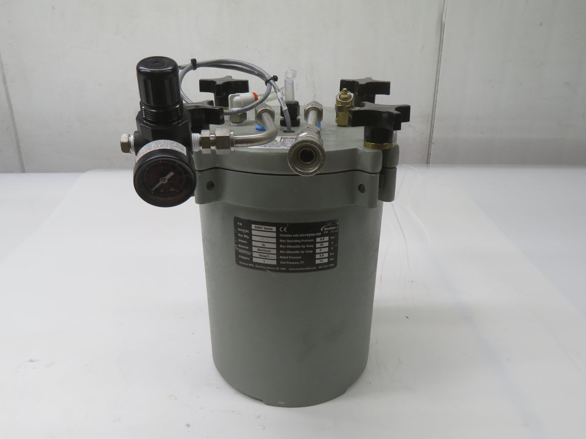 1 Gallon Nordson EFD #626DT, Stainless Steel Fluid Reservoir Pressure Tank, Analog Gauge, 5 Liter - Image 2