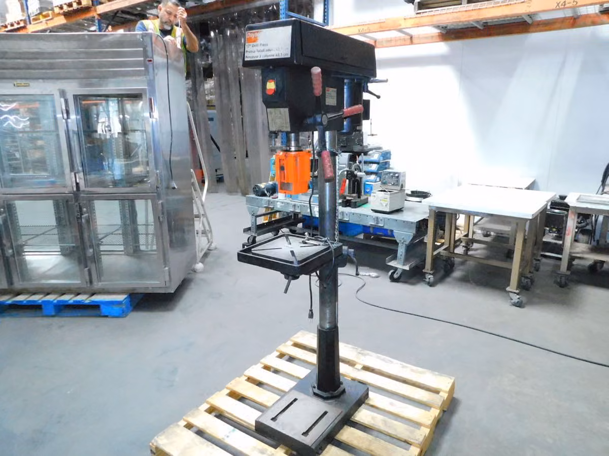 17" Dayton #3Z918E, Drill Press, 3/4 HP, 120/240 V., 1 Ph. - Image 2