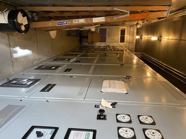 8000 Amps, ASCO #8000A, Paralleling Switchgear, containerized, 480/277 Volt, (4) generator sections, Siemens - Image 2