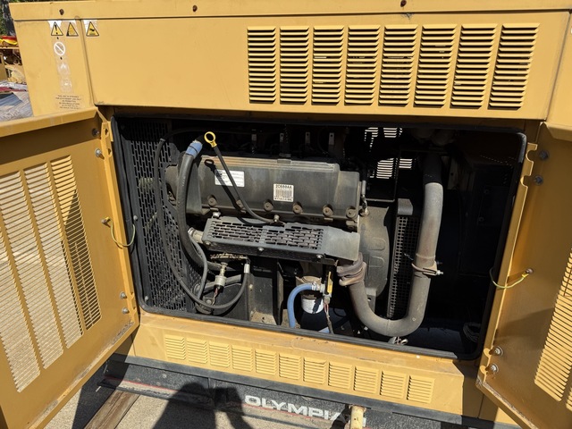 100 KW Olympian #G100F3, Natural Gas Generator, 480 Volt, 1800 RPM, main breaker & control panel, 750 hours - Image 3