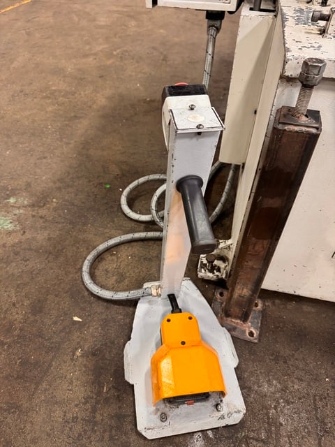 1/4" x 10' Ermak #HGS-10-1/4, Hydraulic Power Squaring Shear, 39.4" backgauge stroke, 15 HP, 15 hold downs - Image 9