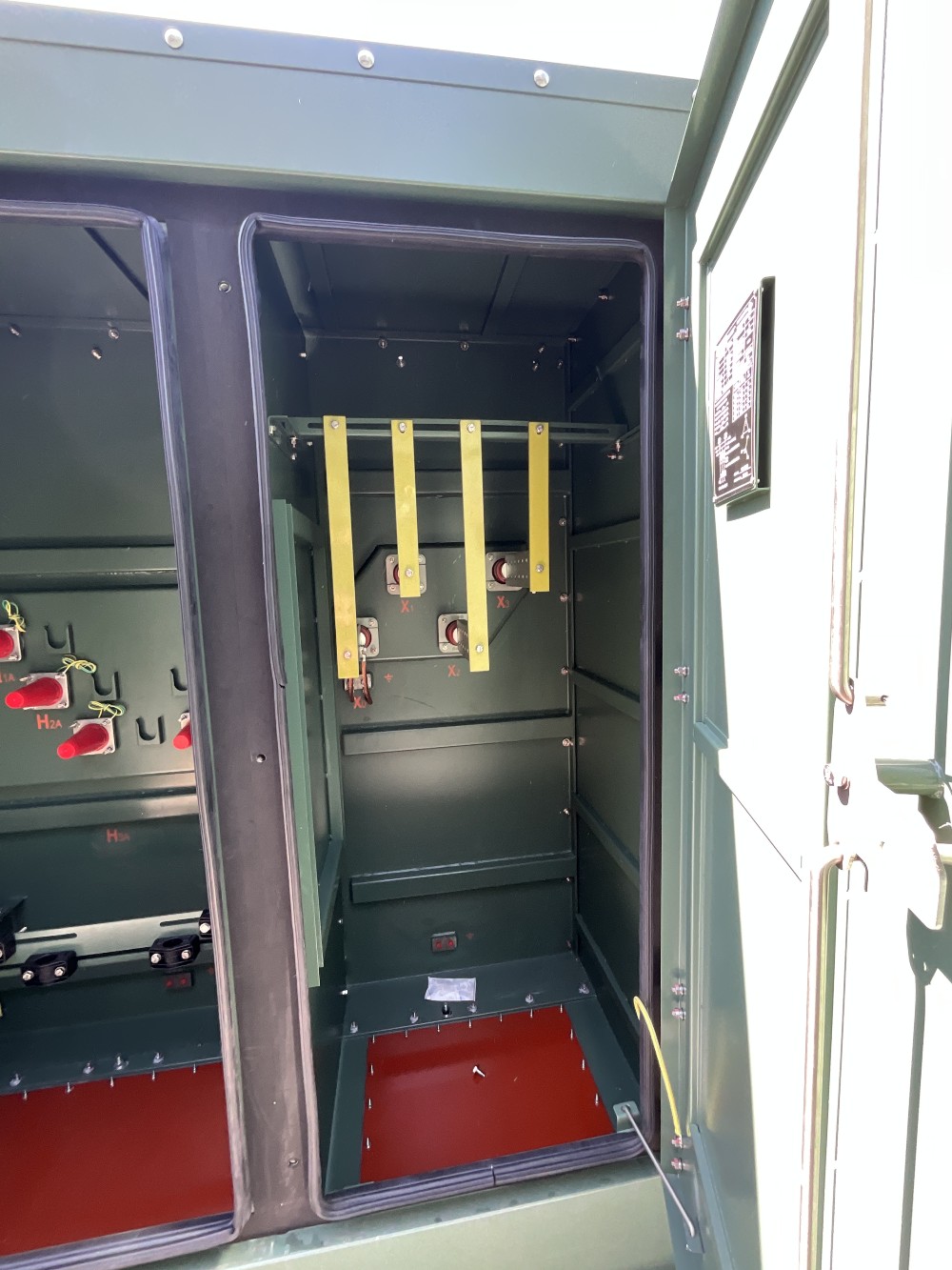 3000 kVA 34500 Delta Primary, 480Y/277 Secondary, PAD, NEW(39 available, immediate shipment available) - Image 2