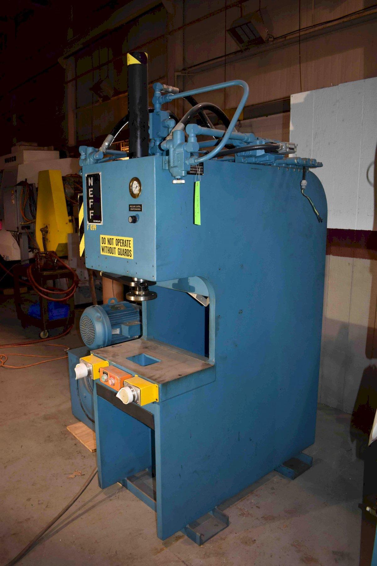 25 Ton, Neff, C-frame down-acting hydraulic press, 6" stroke, 12" daylight, 8" throat, 22.5" x 12.5" bed - Image 4