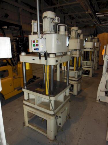 LOT of 11 Fisher Dynamics, up-acting hydraulic presses, (10) 40 Ton 4-post & (1) C-frame, require new - Image 2