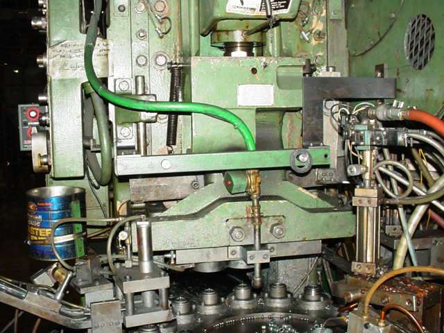 60 Ton, Minster #6, OBI flywheel press, 3" stroke, 13.5" Shut Height, 3" adj., 32" x 21" bed, 90-180 SPM, air - Image 2