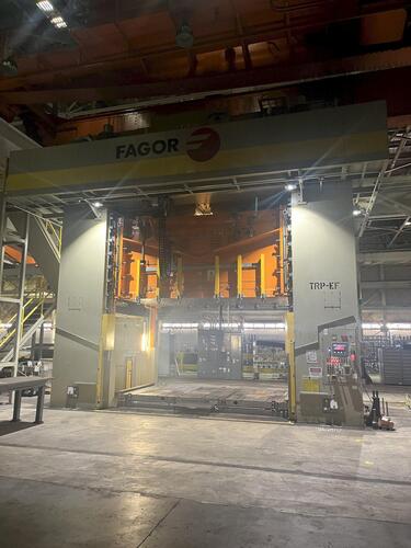 2250 Ton, Fagor #LE4-2250-4572-2438, 4-point link drive straight side press, 39.4" stroke, 68.1" Shut Height - Image 2