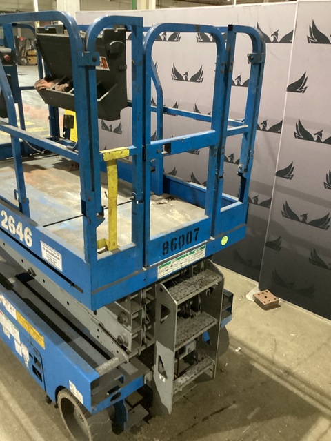 1000 lb. Genie #GS-2646, electric scissor lift, 2 person capacity, self propelled propulsion, 2007 - Image 2