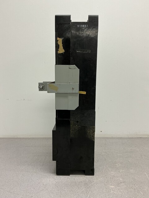 400 Amps, General Electric, THKS4604D, circuit breaker with Solid State Versa trip, 3-pole, 600 VAC - Image 3