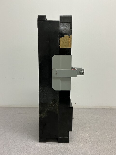 400 Amps, General Electric, THKS4604D, circuit breaker with Solid State Versa trip, 3-pole, 600 VAC - Image 5