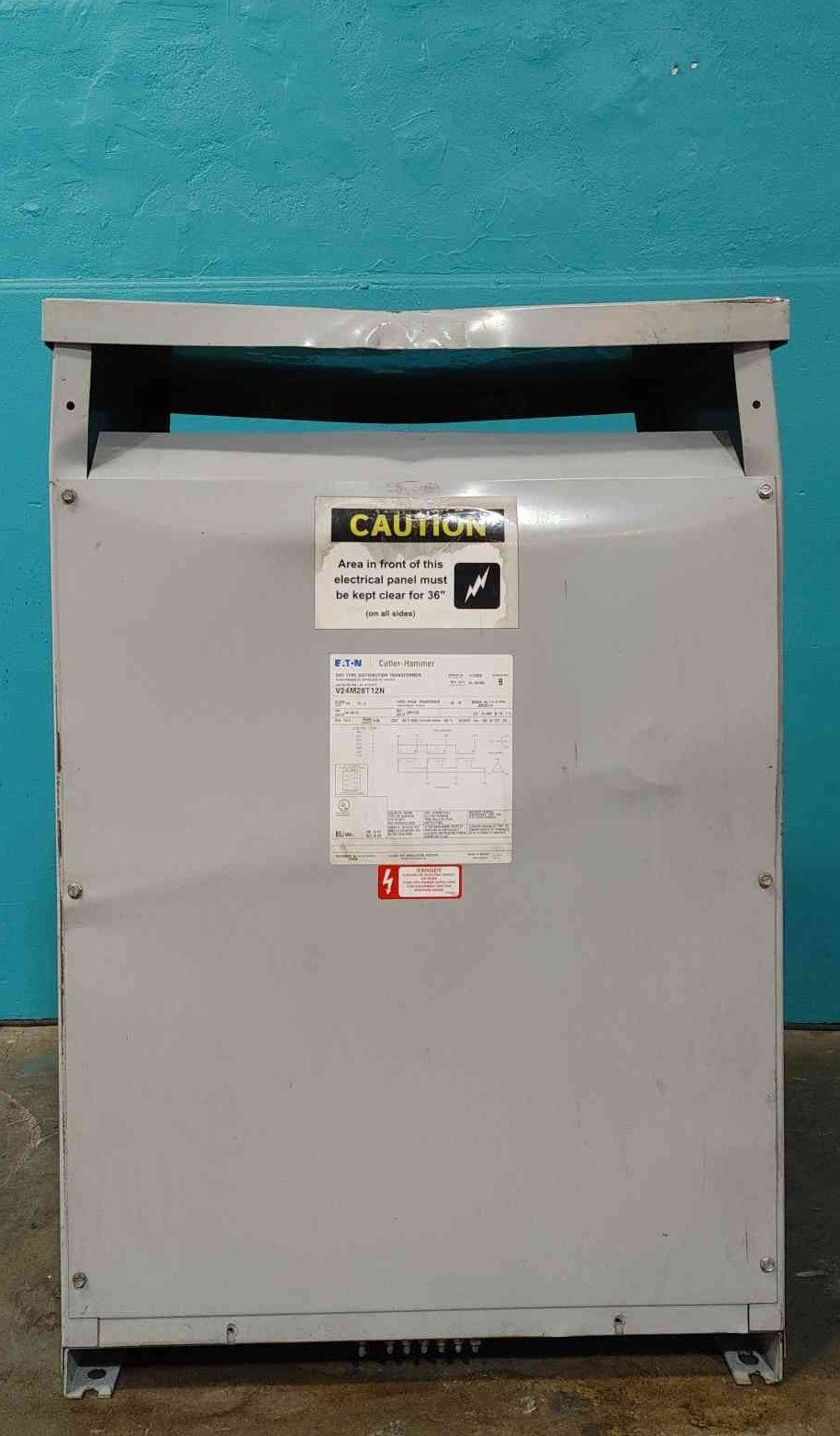 112.5 KVA 240 Delta Primary, 208Y/120 Secondary, Cutler-Hammer #V24M28T12N, Transformer - Image 1