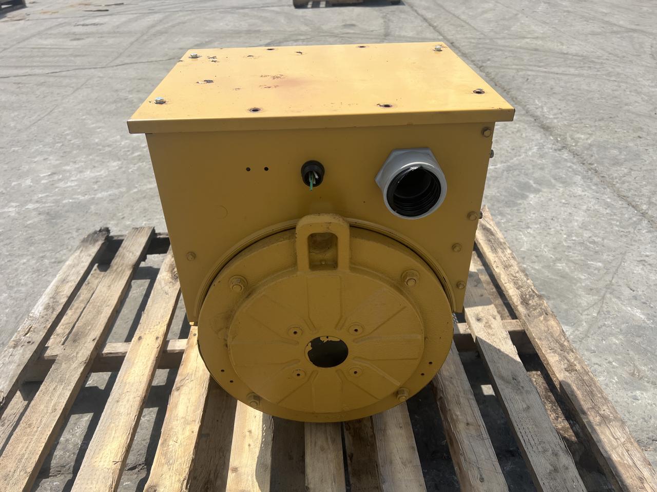 60 KW, Caterpillar #C4.4, generator end, 120/240 Volts, 1 phase, 4 wire, 650 hours, 2006 (2 available) - Image 3