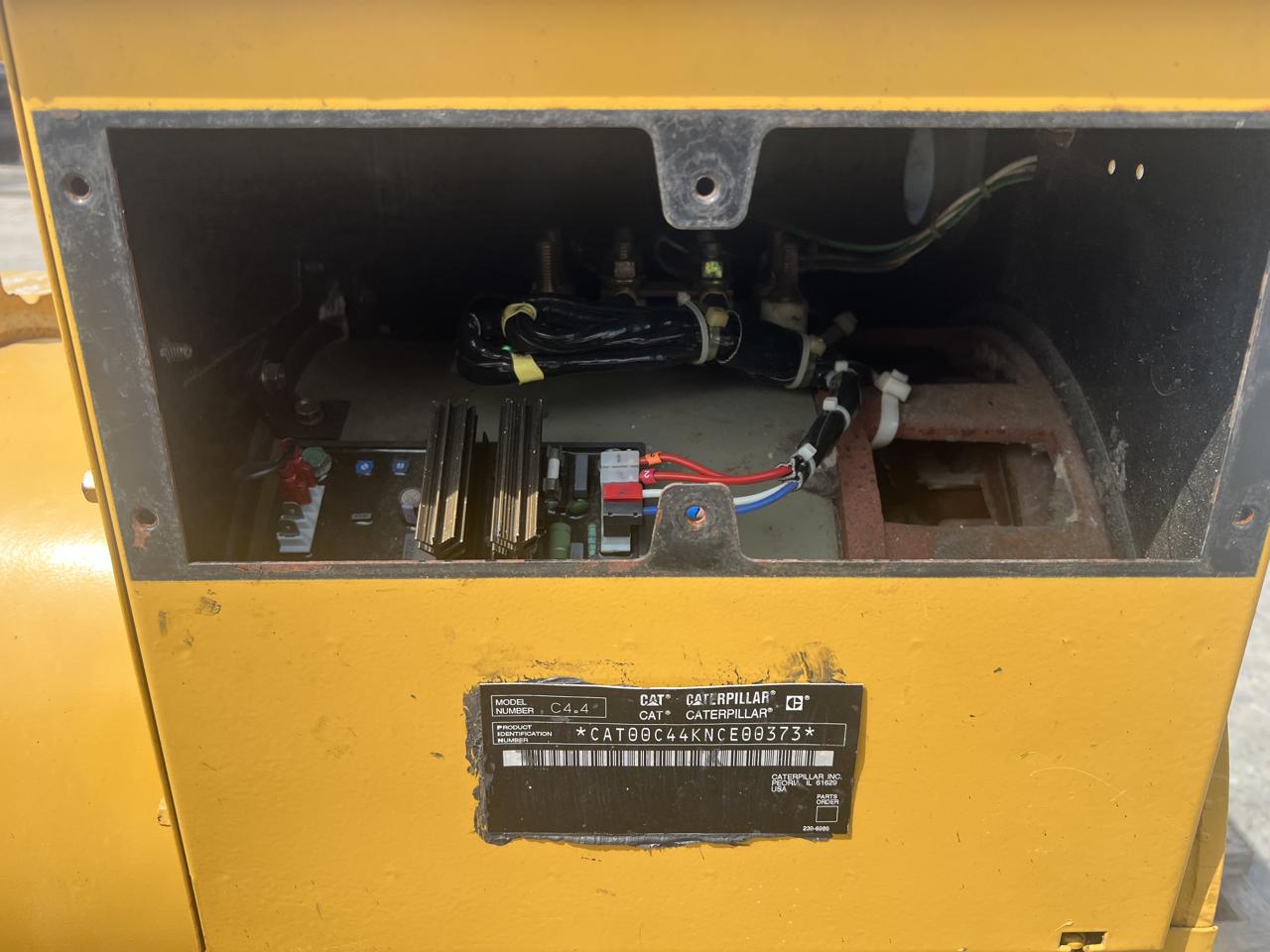 60 KW, Caterpillar #C4.4, generator end, 120/240 Volts, 1 phase, 4 wire, 650 hours, 2006 (2 available) - Image 10