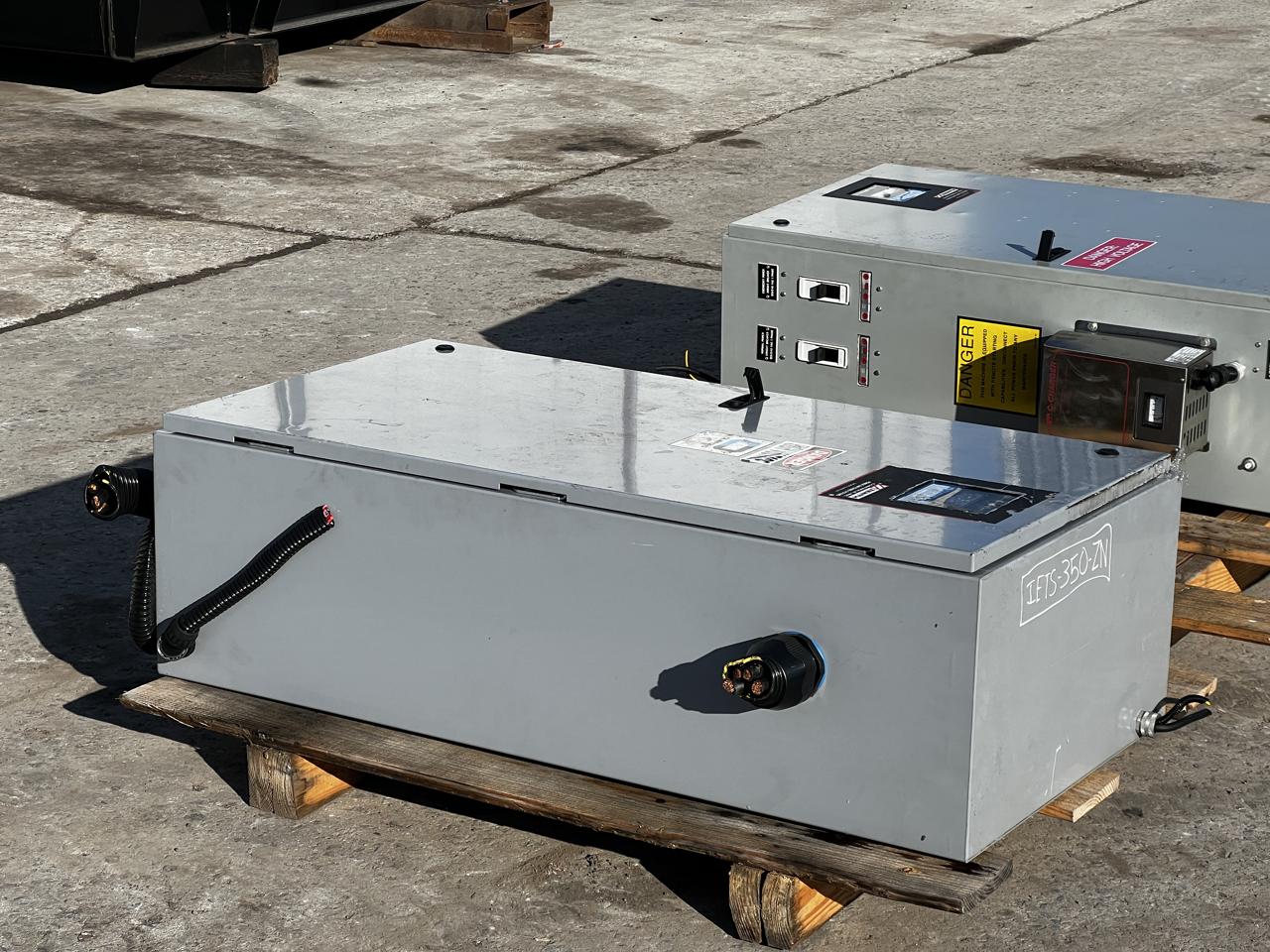 260 Amp. Zenith #ZTSL26EC-2, Automatic Transfer Switch, 480 Volts, 1 phase, service entrance rated, Nema 1 - Image 1