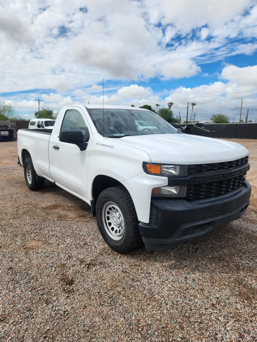 Chevrolet #Silverado, Pickup Truck, standard cab, long bed, 4.3L V6, 285 HP, 6-speed automatic, RWD, 6,800 - Image 2