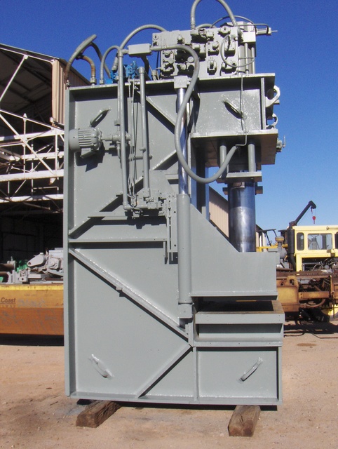 200 Ton, Hannifin, gap frame, hydraulic, 36" x 72" bed/ram, 48" stroke, 65" DLO, reconditioned - Image 2