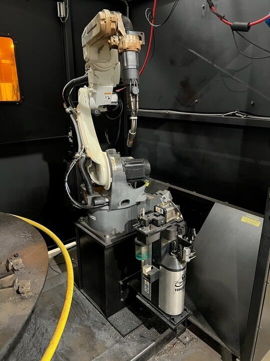 Miller, PerformArc PA-350S, Panasonic robot, Servo driven indexing turntable pay per load 350 lbs., 2020 - Image 3