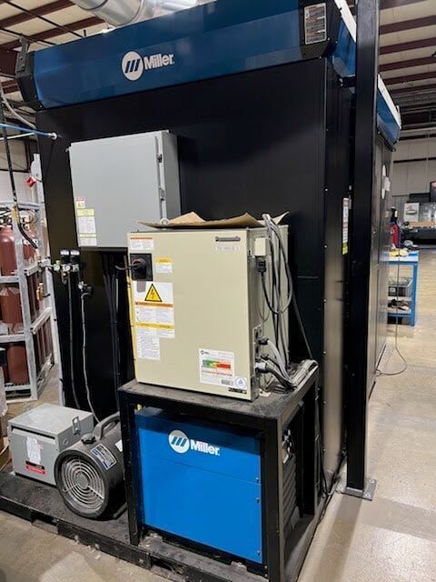 Miller, PerformArc PA-350S, Panasonic robot, Servo driven indexing turntable pay per load 350 lbs., 2020 - Image 5