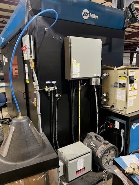 Miller, PerformArc PA-350S, Panasonic robot, Servo driven indexing turntable pay per load 350 lbs., 2020 - Image 6