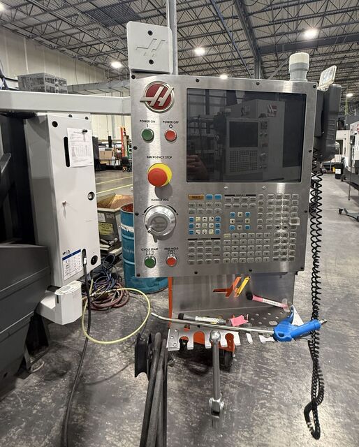 Haas #GR-712, CNC gantry machining center, 145" X Travel, 85" Y Travel, 11" Z, 8100 RPM, 15 HP, 20 automatic - Image 9