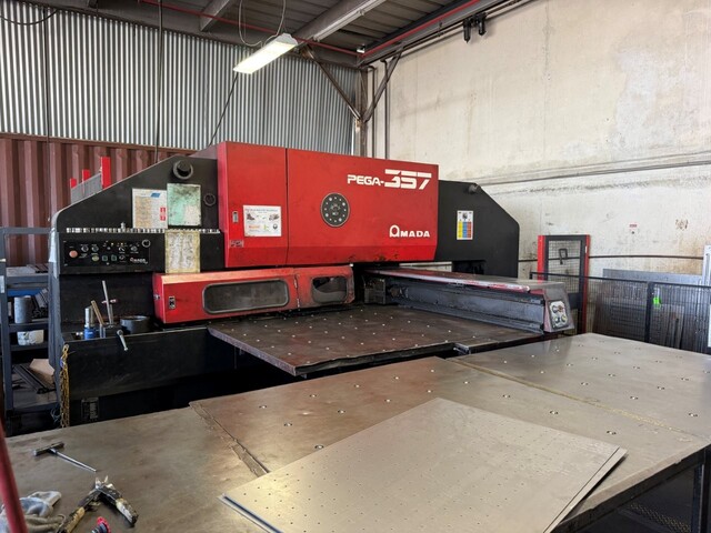 33 Ton, Amada #Pega-357, CNC turret punch, 58 station, 4 automatic index, 50" x70" sheet, Fanuc 04PC, ball - Image 2