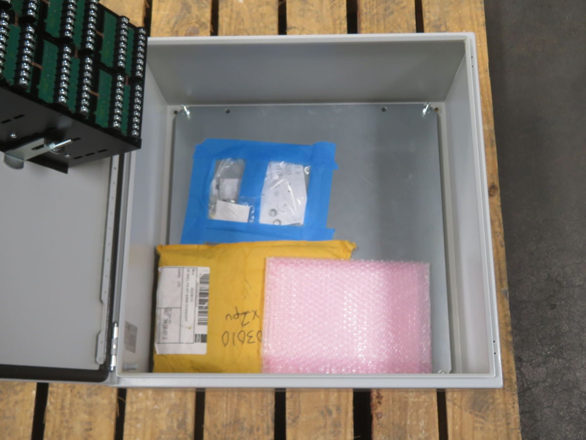 Ametek #250120-01-30-800, Annunciator, 4 Inputs, 24 Volts DC, ISA-18.1 F1A, Panel Mount - Image 4