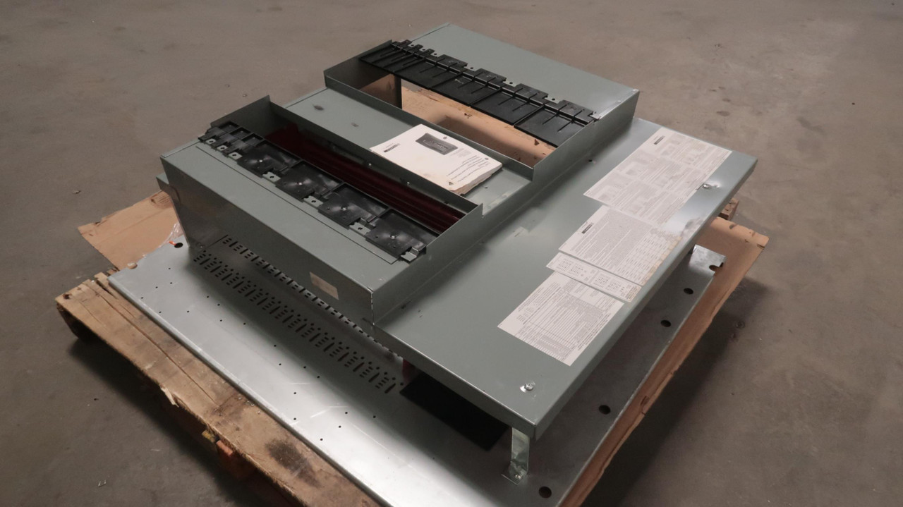 Square D 80043-309-20, i-line circuit breaker power distribution panelboa, AS IS - Image 3