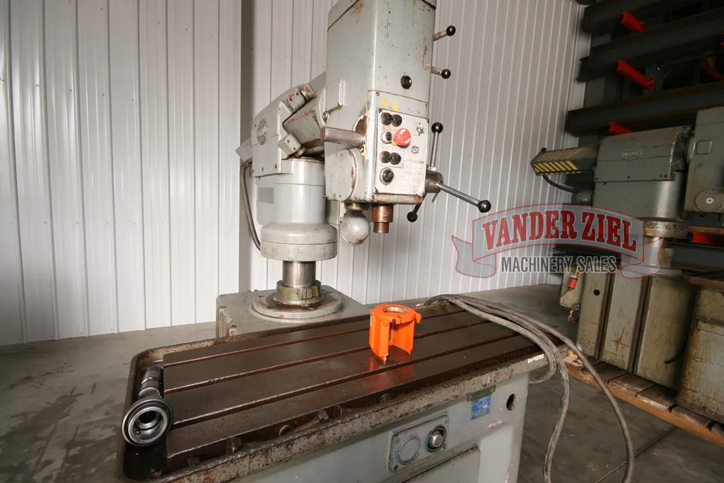 Donau #DR-23, radial arm drill, 19-3/4" x 47-1/2" table, 2.3 HP, #11559 - Image 6