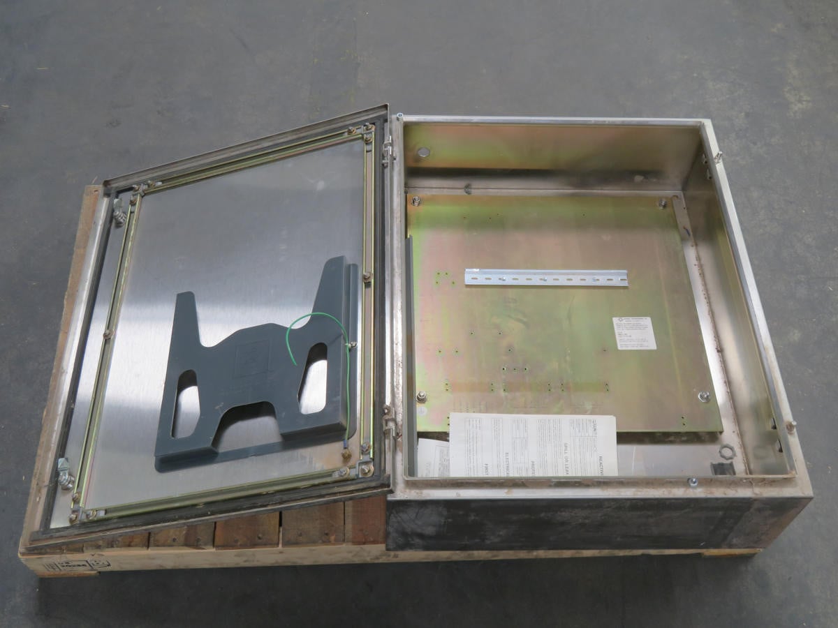 Energy Technologies #PS-0650C-2A-4XSS, Stainless Steel Enclosure (2 available) - Image 2