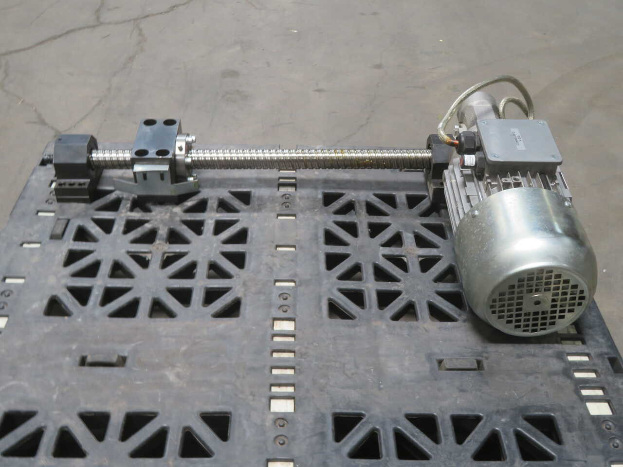 Carpanelli #MA80B4, Motorized Worm Gear Jack System, VF49, P80B14 - Image 5