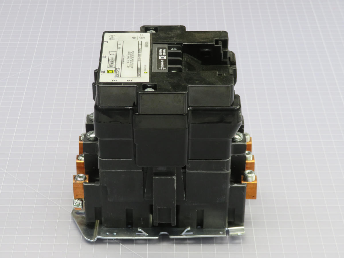 90 Amp, Square D #8502SE02, NEMA Size 3 Contactor, 3 Pole, 24 Volts AC Coil - Image 2